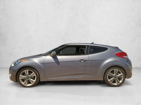 Used 2016 Hyundai Veloster w/ Option Group 02 FWD image 8