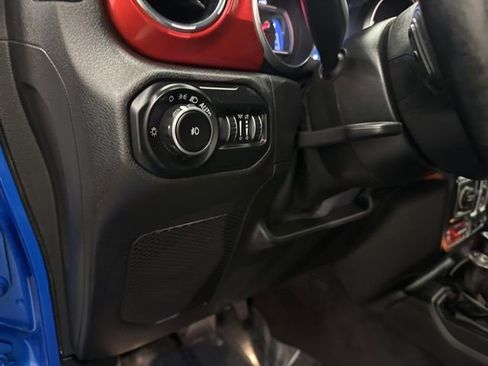 Used 2021 Jeep Wrangler Unlimited Rubicon image 9