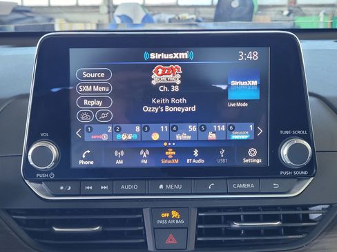 Certified 2024 Nissan Altima 2.5 SV FWD image 11