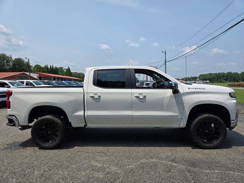 Used 2020 Chevrolet Silverado 1500 LT RWD image 9