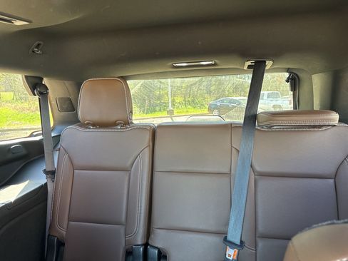 Used 2021 Chevrolet Tahoe High Country w/ Premium Package image 28