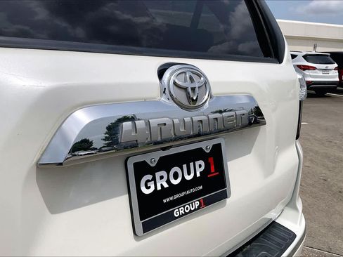 Used 2016 Toyota 4Runner Limited AWD/4WD image 29