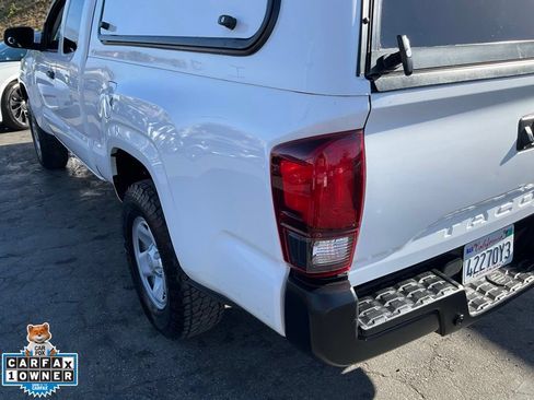 Used 2023 Toyota Tacoma SR AWD/4WD image 81