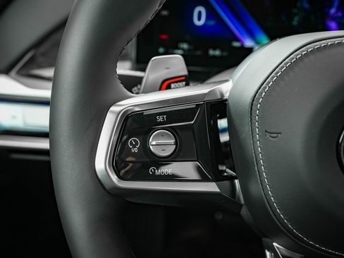 New 2026 BMW 740i xDrive w/ Executive Package image 30