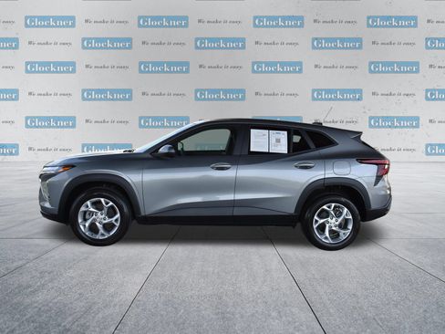 Used 2024 Chevrolet Trax LS w/ LS Convenience Package FWD image 10