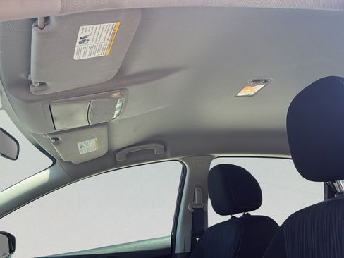 Used 2019 Nissan Sentra SV FWD image 24
