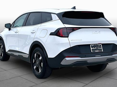 Certified 2026 Kia Sportage LX FWD image 11