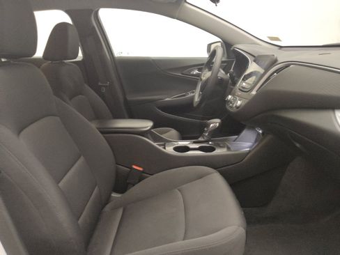 Used 2024 Chevrolet Malibu LS FWD image 21