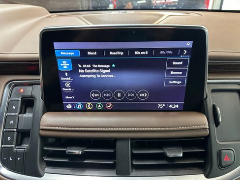 Used 2021 Chevrolet Tahoe High Country w/ Premium Package RWD image 16