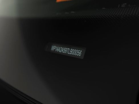 Certified 2026 Porsche Macan AWD/4WD image 42