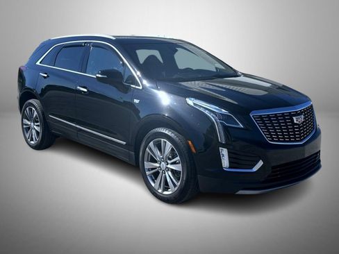 Certified 2023 Cadillac XT5 Premium Luxury AWD/4WD image 3