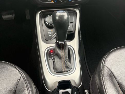 Used 2021 Jeep Compass Latitude image 17