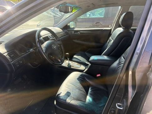 Used 2004 Lexus ES 330 FWD image 7