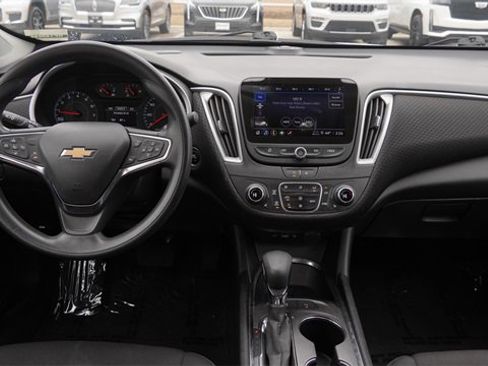 Used 2024 Chevrolet Malibu LT image 13