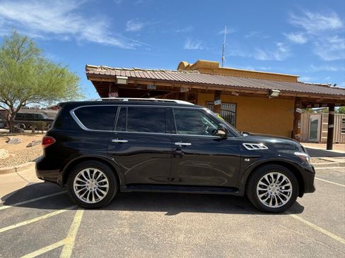 Used 2015 INFINITI QX80 4WD w/ 22" Wheel Package image 7