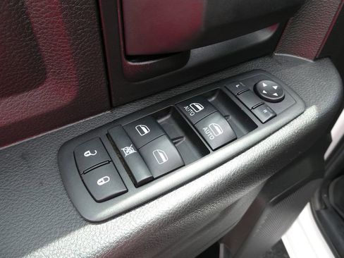 Used 2014 RAM 1500 Express AWD/4WD image 22