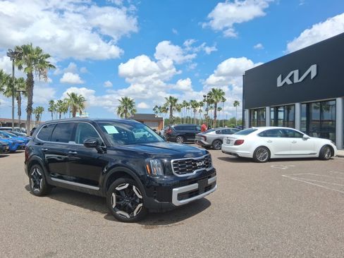 Used 2025 Kia Telluride S FWD image 1