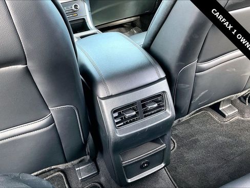 Used 2024 Ford Edge SEL image 10