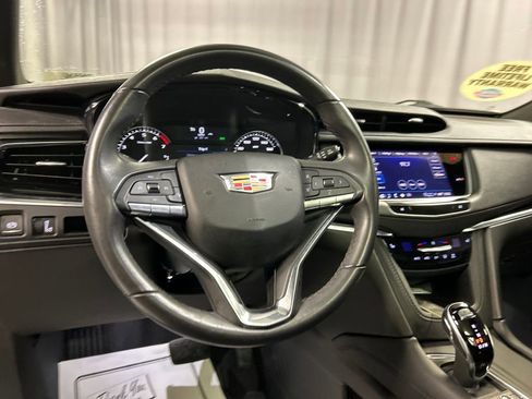 Used 2023 Cadillac XT6 Luxury image 15