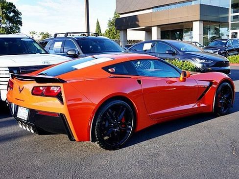 Used 2019 Chevrolet Corvette Stingray Coupe w/ 1LT RWD image 4