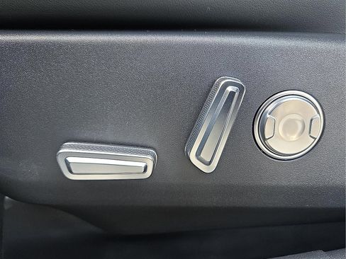 New 2026 Lincoln Nautilus Premier w/ Equipment Group 102A image 16