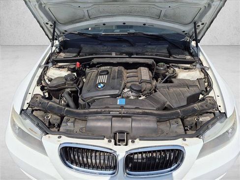 Used 2011 BMW 328i Sedan RWD image 13