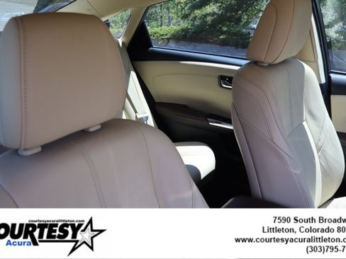 Used 2015 Toyota Avalon XLE FWD image 31