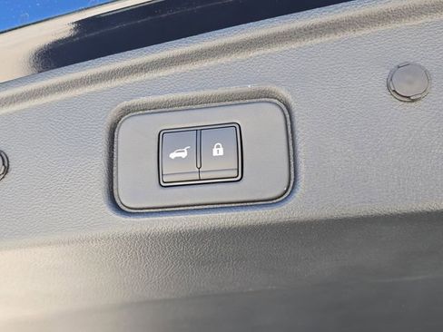 New 2026 Nissan Pathfinder Platinum w/ Cargo Package image 11