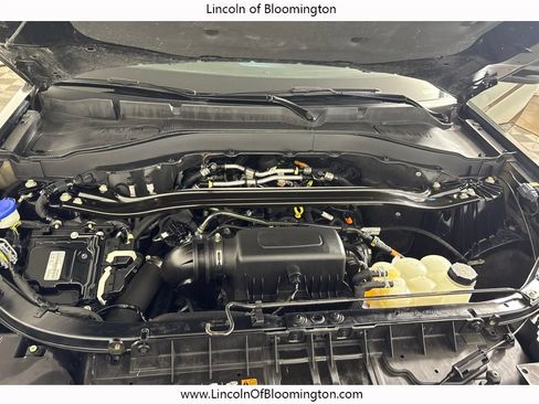 Used 2022 Ford Explorer Limited w/ Equipment Group 301A AWD/4WD image 25