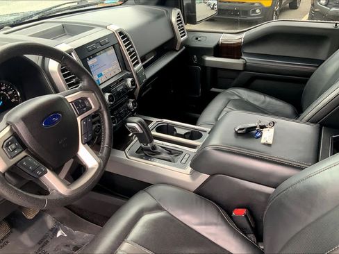 Used 2016 Ford F150 Platinum w/ Equipment Group 701A Luxury AWD/4WD image 16