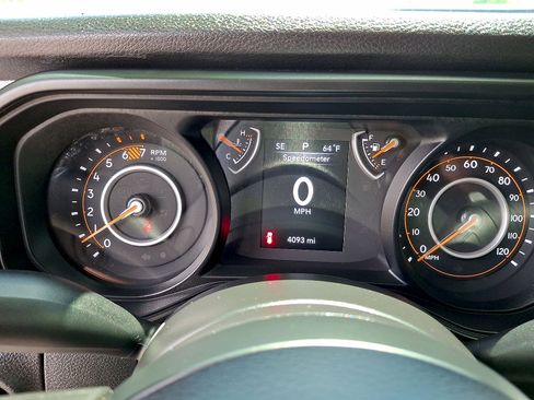 Used 2024 Jeep Wrangler Unlimited Sport AWD/4WD image 13