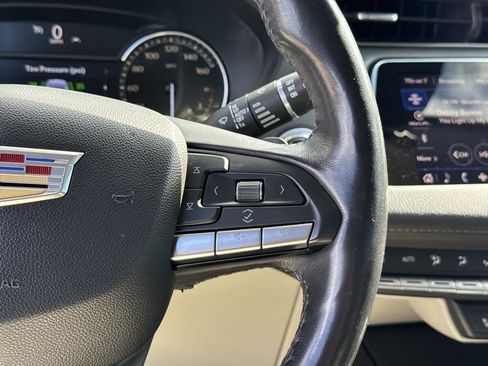 Used 2021 Cadillac XT4 Premium Luxury w/ Cold Weather Package FWD image 18