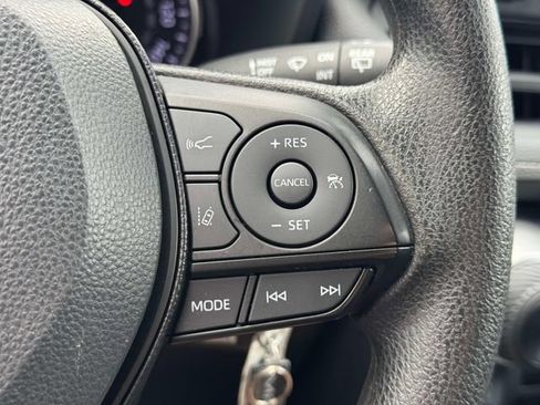 Used 2020 Toyota RAV4 LE w/ All Weather Liner Package AWD/4WD image 27