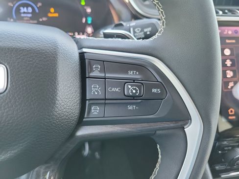 Used 2022 Jeep Grand Cherokee Limited 4xe AWD/4WD image 28
