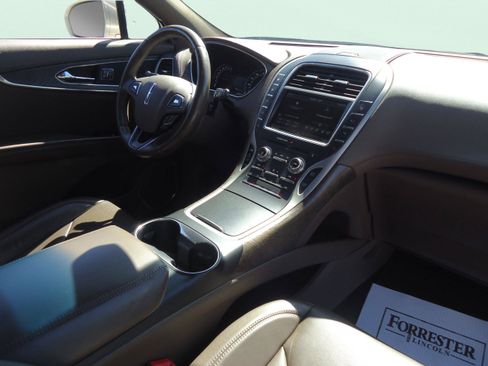 Used 2016 Lincoln MKX Reserve w/ Technology Package AWD/4WD image 28