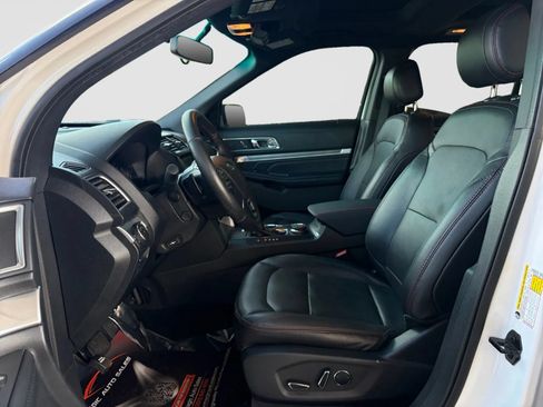 Used 2016 Ford Explorer Sport w/ Equipment Group 401A AWD/4WD image 12