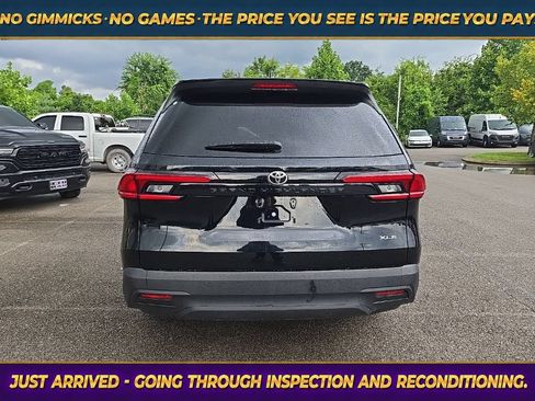Used 2025 Toyota Grand Highlander FWD image 6