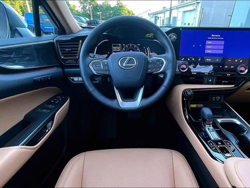 Used 2026 Lexus NX 350 AWD w/ Cold Area Package image 8
