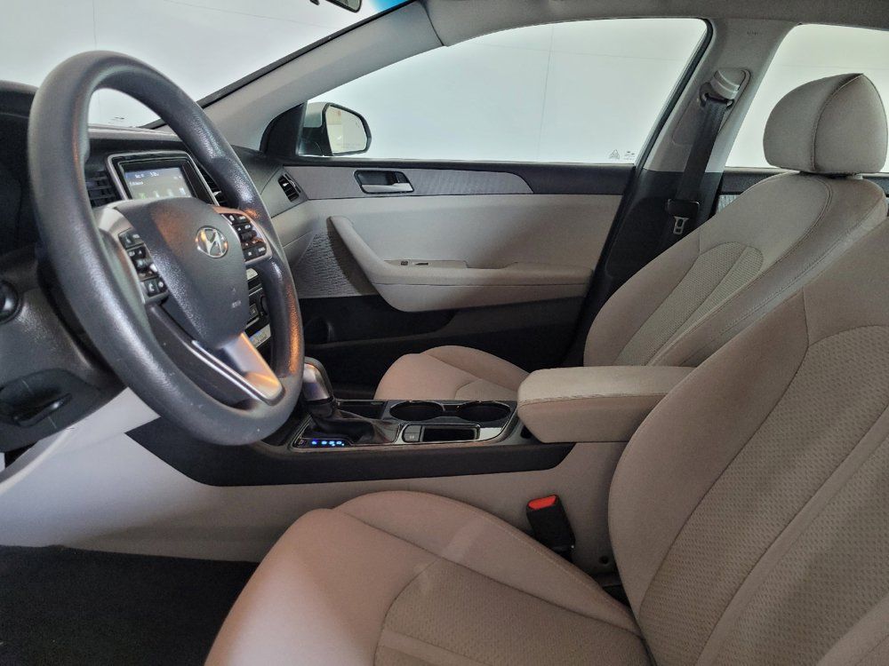 Used 2019 Hyundai Sonata SE FWD image 17