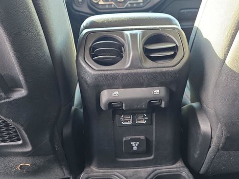 Used 2020 Jeep Wrangler Unlimited Rubicon AWD/4WD image 28