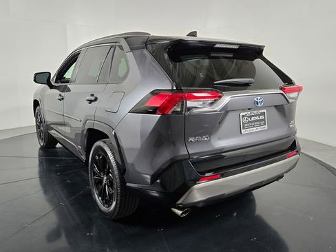 Used 2023 Toyota RAV4 XSE AWD/4WD image 4