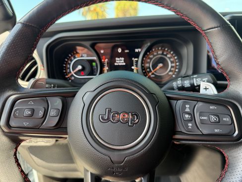 Used 2024 Jeep Wrangler Unlimited Rubicon 392 AWD/4WD image 32