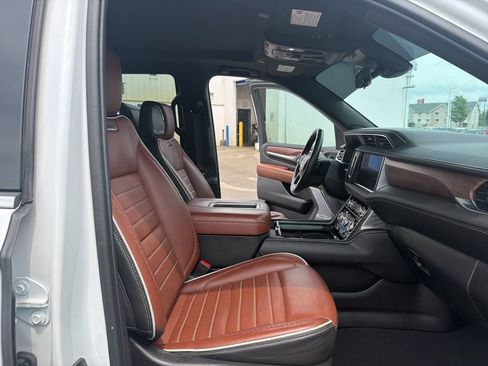 Used 2024 GMC Yukon Denali Ultimate AWD/4WD image 39