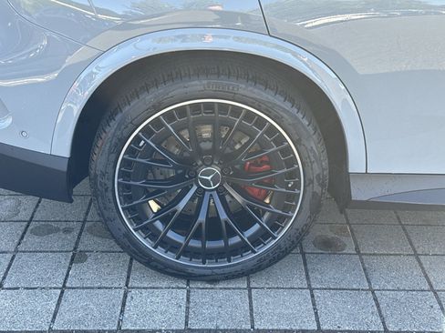 Used 2026 Mercedes-Benz GLC 43 AMG 4MATIC image 11