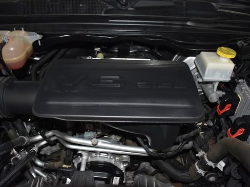 Used 2023 RAM 1500 Big Horn AWD/4WD image 9