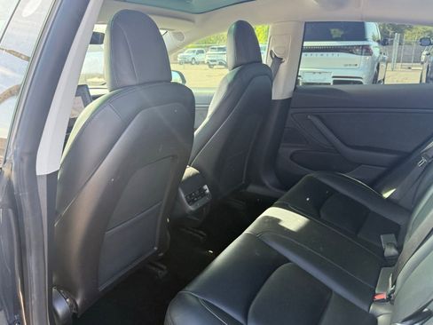 Used 2019 Tesla Model 3 Standard Range Plus image 11