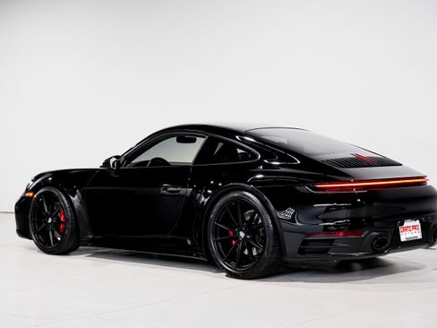 Used 2020 Porsche 911 Carrera S image 8