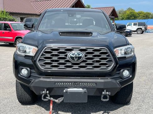 Used 2021 Toyota Tacoma TRD Sport AWD/4WD image 3