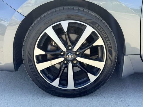 Used 2018 Nissan Altima 2.5 SR FWD image 27