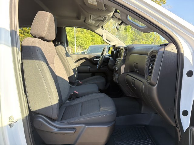 Used 2024 Chevrolet Silverado 1500 Custom Trail Boss w/ LPO, Dark Essentials Package AWD/4WD image 17